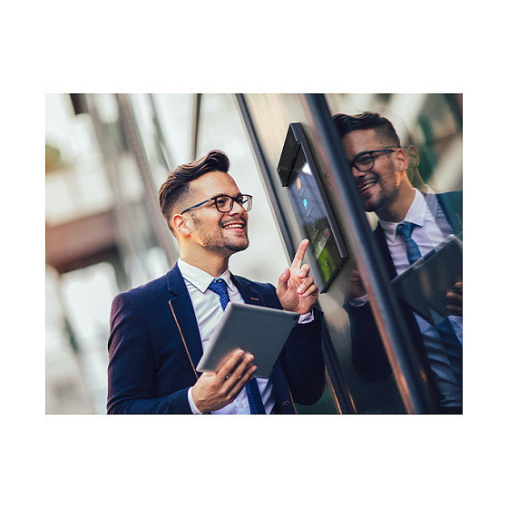 2N Intercomunicador IP Style Basiseinheit 9157101, Pantalla Táctil IPS 10.1", Cámara 5 MP, VoIP, Montaje Pared, Resistente IP65 IK08