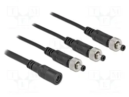 DeLOCK Cable divisor de CC 5,5 x 2,1 mm 1 x hembra a 3 x macho atornillable 86572