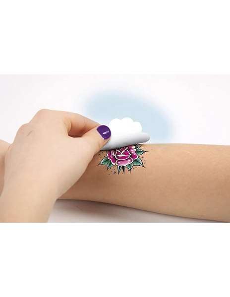 Clementoni Juego Tatuajes Estudio, Bolígrafo Especial, 45,1x31,1x7cm, Modelos Surtidos, Edad Recomendada 6 Años