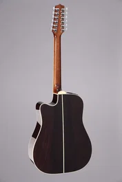 Takamine EF400SC-TT Guitarra Electroacústica Dreadnought con Cutaway