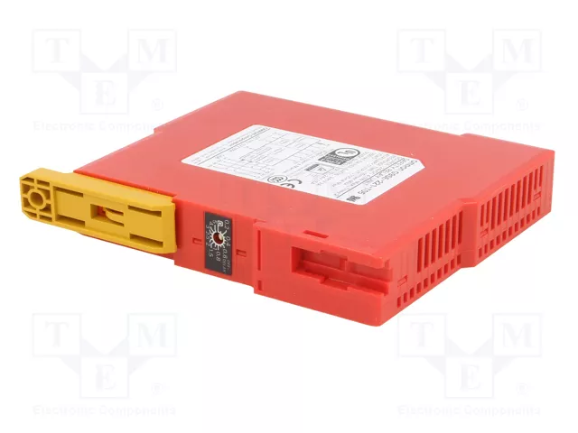 OMRON G9SE-221-T05 Relé de seguridad 24VDC con 4 entradas
