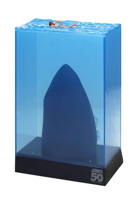 SD Toys Jaws Figura Póster 3D 50 Aniversario con Luz LED