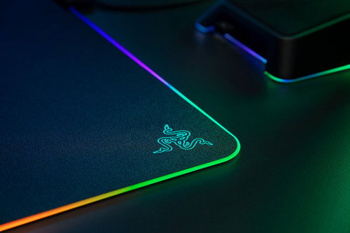 Razer RZ02-03020100-R3M1 Alfombrilla de Ratón para Juegos Negra con Retroiluminación LED