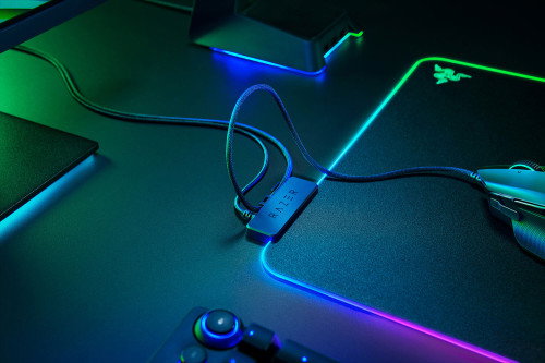 Razer RZ02-03020100-R3M1 Alfombrilla de Ratón para Juegos Negra con Retroiluminación LED