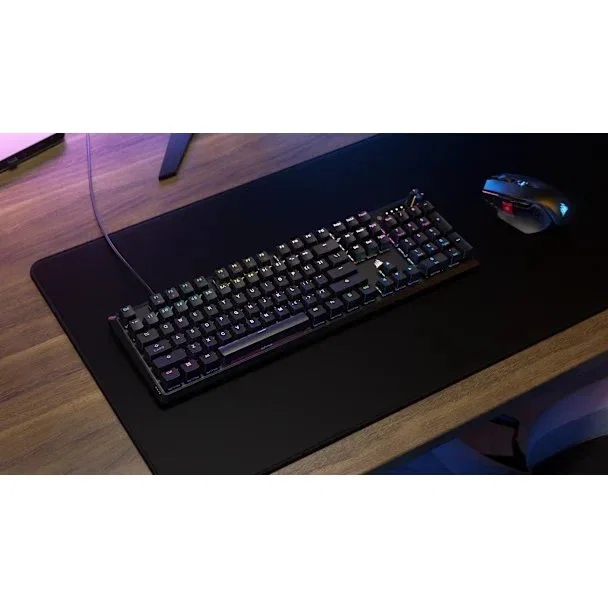 Corsair K70 CORE RGB Teclado Gaming Mecánico Portugués Negro