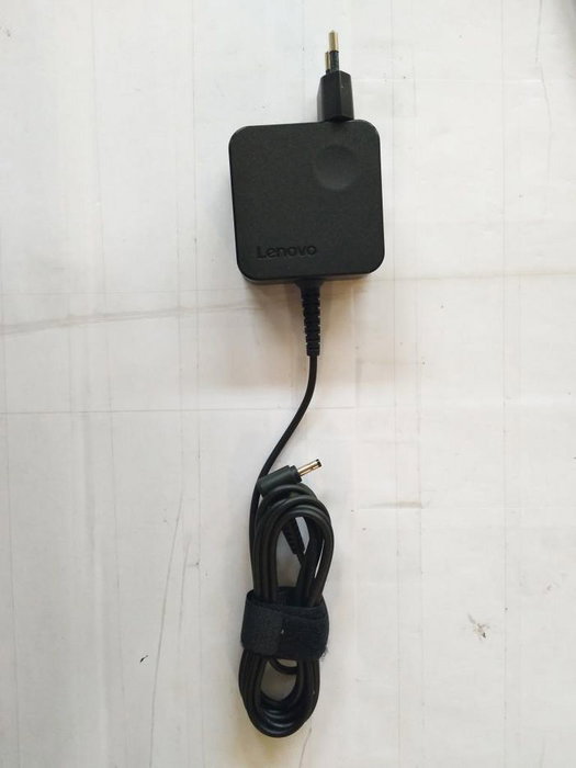 Lenovo Adaptador de Corriente 45W, 20V, 2.25A, Negro Lenovo Adaptador de Corriente 45W, 20V, 2.25A, Negro