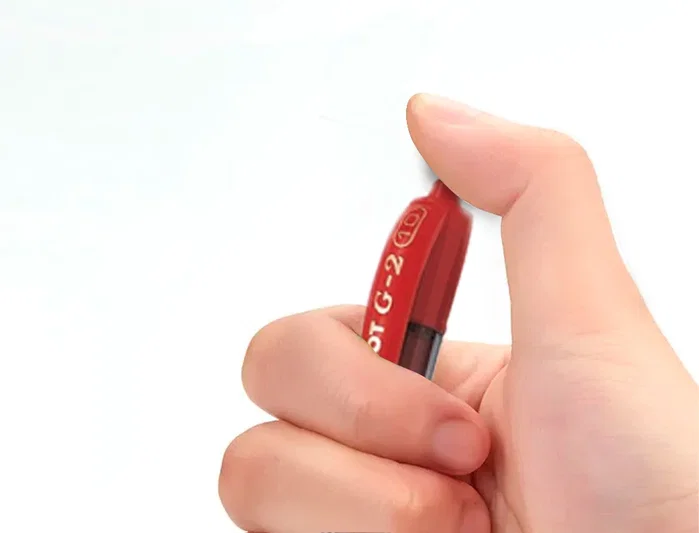 Bolígrafo Pilot G-2 Rojo Tinta Gel Retráctil Sujeción de Caucho Trazo 0,4 mm en Blister