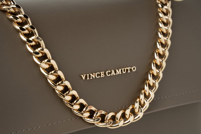 Vince Camuto Sorrento Bolso Bandolera Piel Sintética Dark Mink 27x20x9 cm Vince Camuto Sorrento Bolso Bandolera Piel Sintética Dark Mink 27x20x9 cm