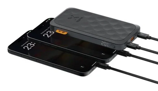 Xtorm FS5101U Batería Externa Power Bank Negro 10000 mAh, Carga Rápida Quick Charge 3.0 hasta 20W, 2x USB-C + 1x USB-A, Pantalla LCD