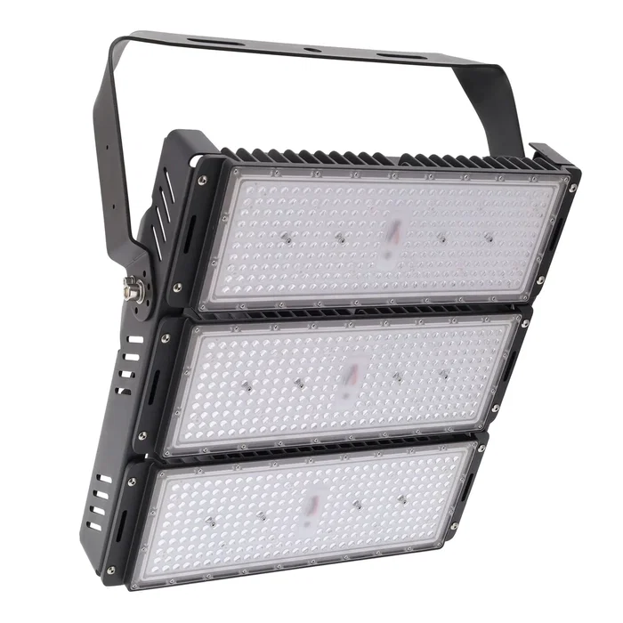 Proyector LED Stadium para Estadios, 750W, 112500 Lumenes, Driver Meanwell 1-10V, IP65, Philips 3030, Angulo 60°, Vida Util 100000 Horas