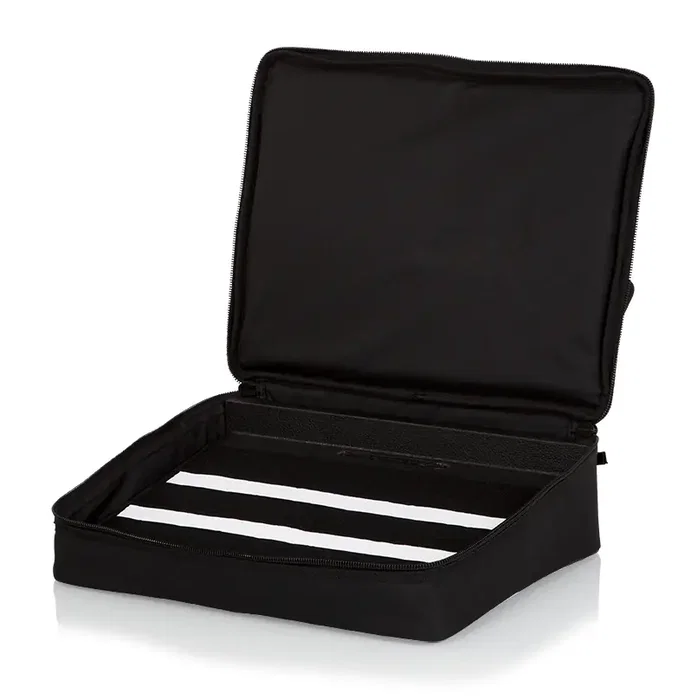 Gator GPT-BLACK Pedalera de madera con funda - Negro
