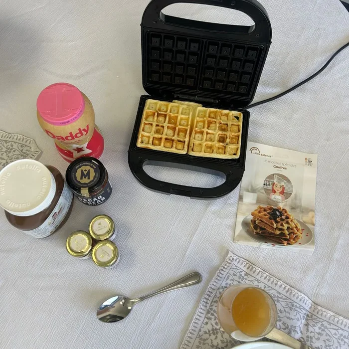 Little Balance Happy Waffles Gofrera LIT3760240788201 Revestimiento Antiadherente sin PFAS 750 W