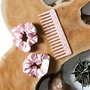 Cosmetic Club Juego de Peine y 2 Gomas de Pelo Satén Colores Surtidos