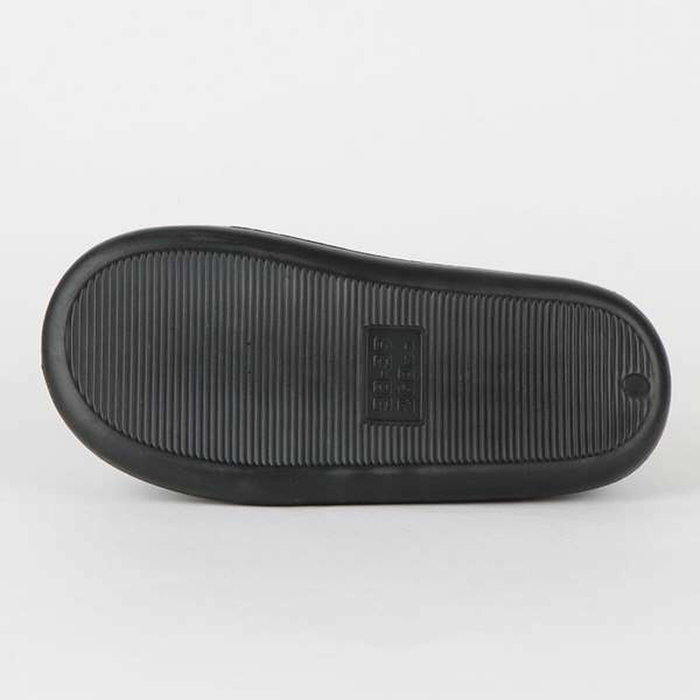Cerdá Zapatillas de Casa Abiertas Superman T42/43 Color Negro Cerdá Zapatillas de Casa Abiertas Superman T42/43 Color Negro