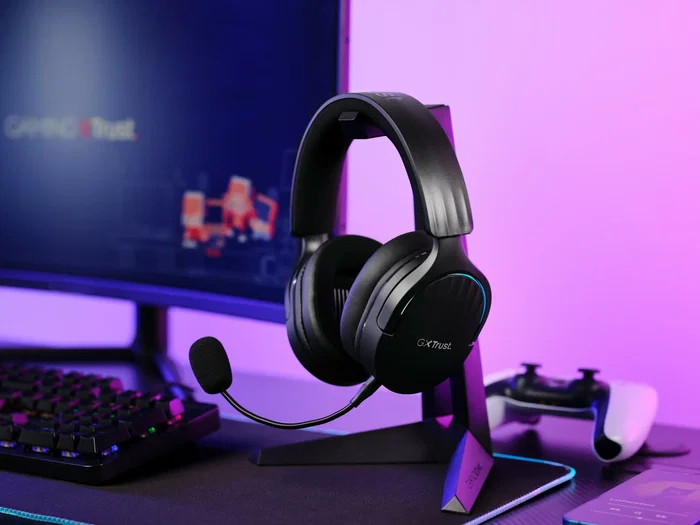 Trust GXT 491 Fayzo Auriculares Gaming Diadema Inalámbricos Dual USB-C/2.4GHz & Bluetooth con Micrófono Desmontable, Sonido 7.1 Virtual, Controladores 50mm, Batería 22h, Negro Trust GXT 491 Fayzo Auriculares Gaming Diadema Inalámbricos Dual USB-C/2.4GHz & Bluetooth con Micrófono Desmontable, Sonido 7.1 Virtual, Controladores 50mm, Batería 22h, Negro