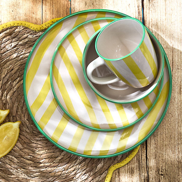 Home Deco Factory Plato Pintado Dolce Vita 27 cm Dolce Vi Home Deco Factory Plato Pintado Dolce Vita 27 cm Dolce Vi