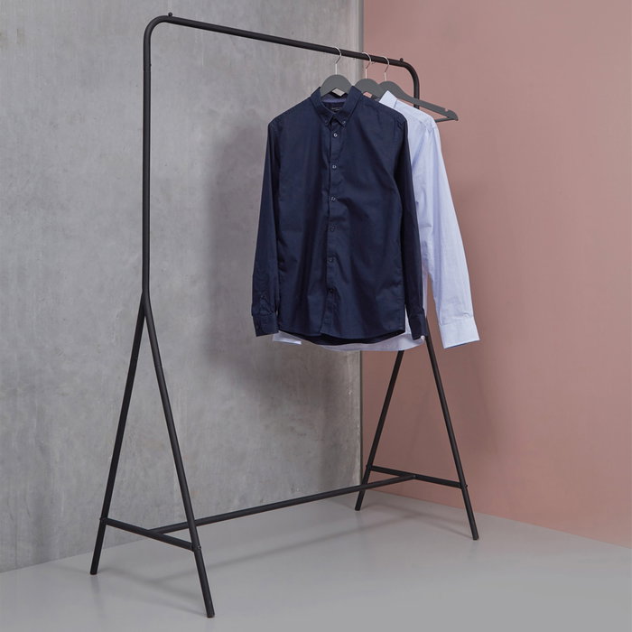 Day Perchero Barra Negro 109x55x154 cm