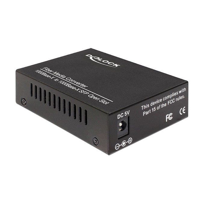 DeLOCK 86203 Media Converter, SFP a SFP, 1000Base-X, Gigabit Ethernet, 1000 Mbit/s, Negro, Caja Metálica, Con Adaptador