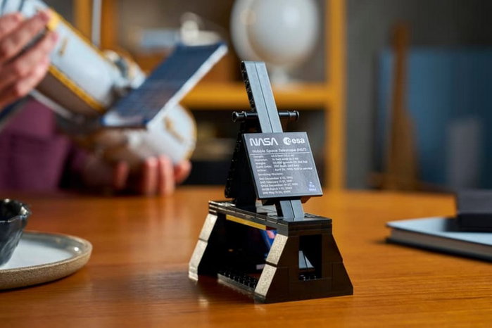 LEGO Icons Hubble-Weltraumteleskop 11382