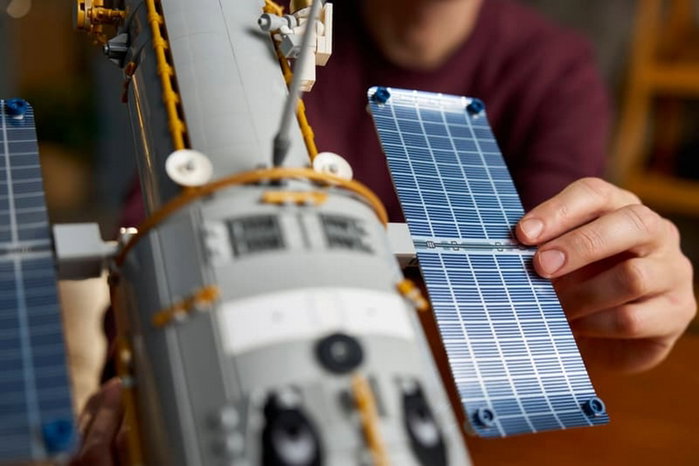 LEGO Icons Hubble-Weltraumteleskop 11382