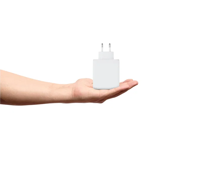 Xtorm Cargador de pared XEC100 100W GaN² 2xUSB-C y 1xUSB-A Blanco