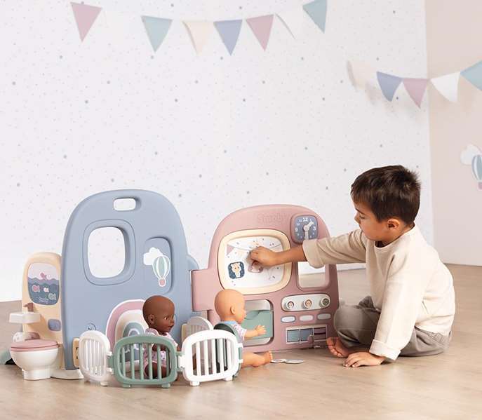 Smoby Guardería Baby Care con 5 áreas de juego y 27 accesorios