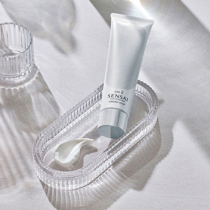 Sensai Silky Purifying Creamy Soap 125 ml - Jabón Facial Cremoso Limpiador y Purificante para Piel Normal, Seca y Mixta