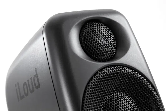 IKMULTIMED iLoud MM Pro (Pareja) Monitores de Estudio Compactos de 100W RMS