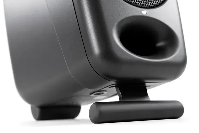 IKMULTIMED iLoud MM Pro (Pareja) Monitores de Estudio Compactos de 100W RMS