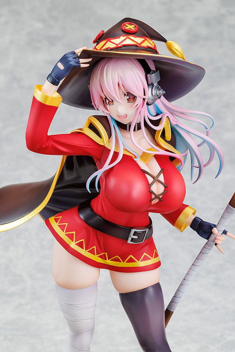 Super Sonico x Konosuba Estatua PVC 1/7 Super Sonico Megumin collaboration Ver. 25 cm