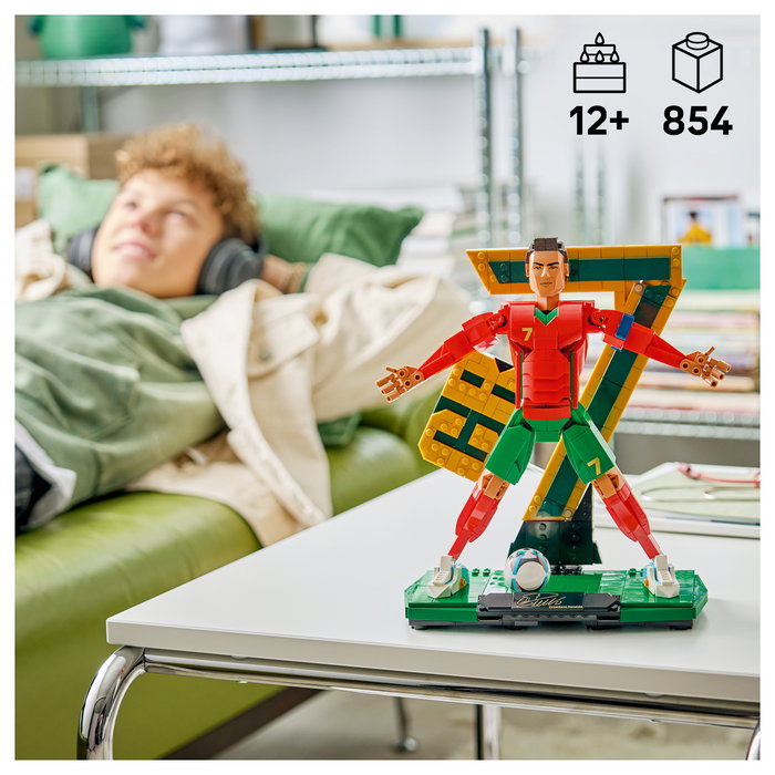 LEGO Editions Cristiano Ronaldo: Leyenda del Fútbol 43016