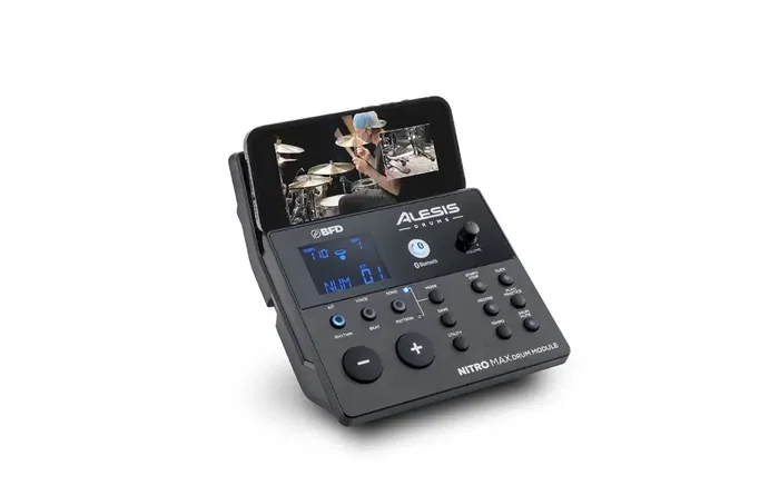 Alesis Nitro Max Kit Batería Electrónica con Parches de Malla Premium, Caja de 10", Tambores de 8", Bombo, Platillos de 10" con Choke y Módulo con Bluetooth