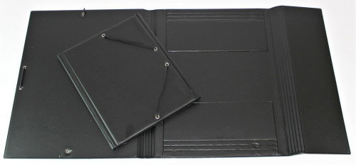 IBERPLAS Carpeta de PVC con Gomas y Solapas Formato Cuarto Negra IBERPLAS Carpeta de PVC con Gomas y Solapas Formato Cuarto Negra
