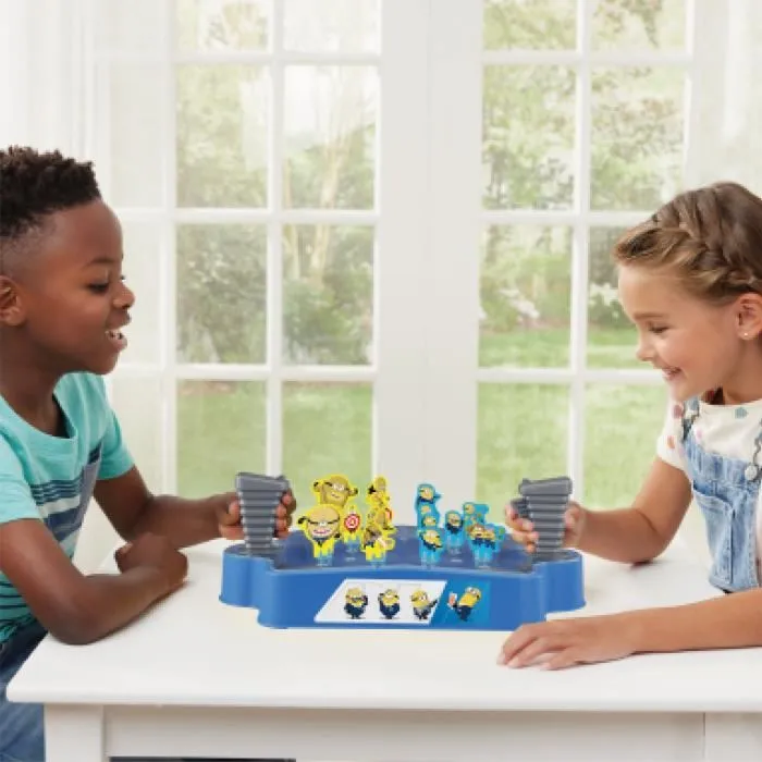 Epoch Games EPO5054131075227 Juego de Precisión Juegos de Época Minions - Entrenamiento Explosivo AVL Dispara y Derriba