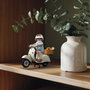 Playmobil Vespa 80 Aniversario – Estilo Clásico 72283 con Figura y Accesorios, Juguete para niños +5 años