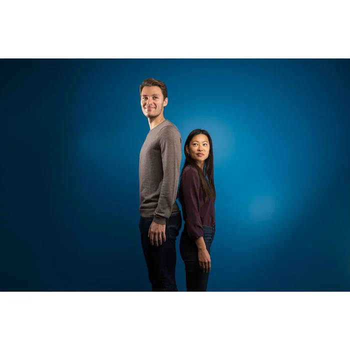 Kensington Brazo Doble Smartfit One Touch para Monitor hasta 32" Gris