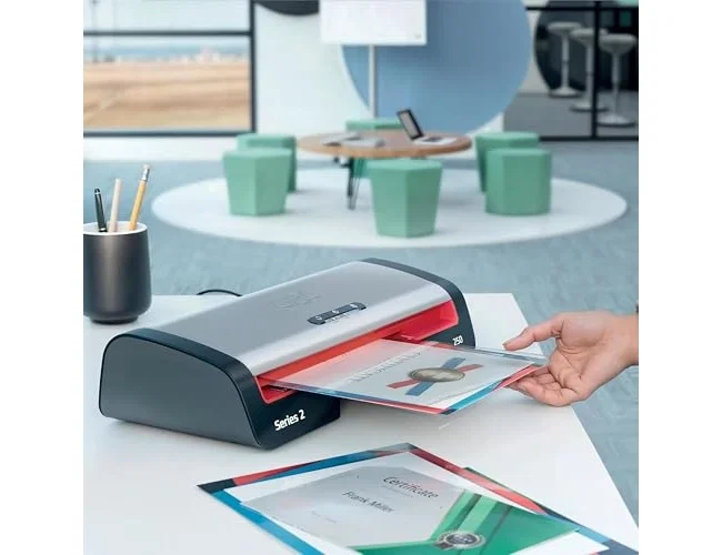 GBC 250 Office Plastificadora Térmica A4 Plata 4410070EU