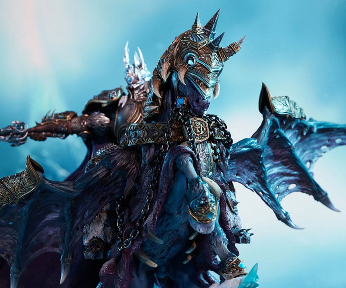 World of Warcraft Estatua The Lich King & Invincible 68 cm