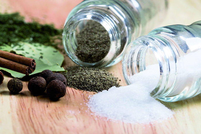 Wooow Set-2 Salero Y Pimentero Privilege 4 cm x 8.5 cm x 9.7 cm (24 Unidades)