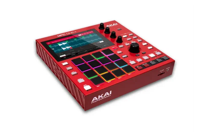 AKAIPRO Mpc-One Centro de Producción Musical con 37 Teclas, Pads RGB, Pantalla Táctil de 7", 32GB Interna, WLAN/Bluetooth y Conectividad DMX