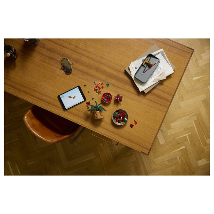 LEGO 10370 Icons Botanicals Flor de Pascua Weihnachtsstern, Juego de Construcción de 608 Piezas para Adultos, Coleccionable, Multicolor
