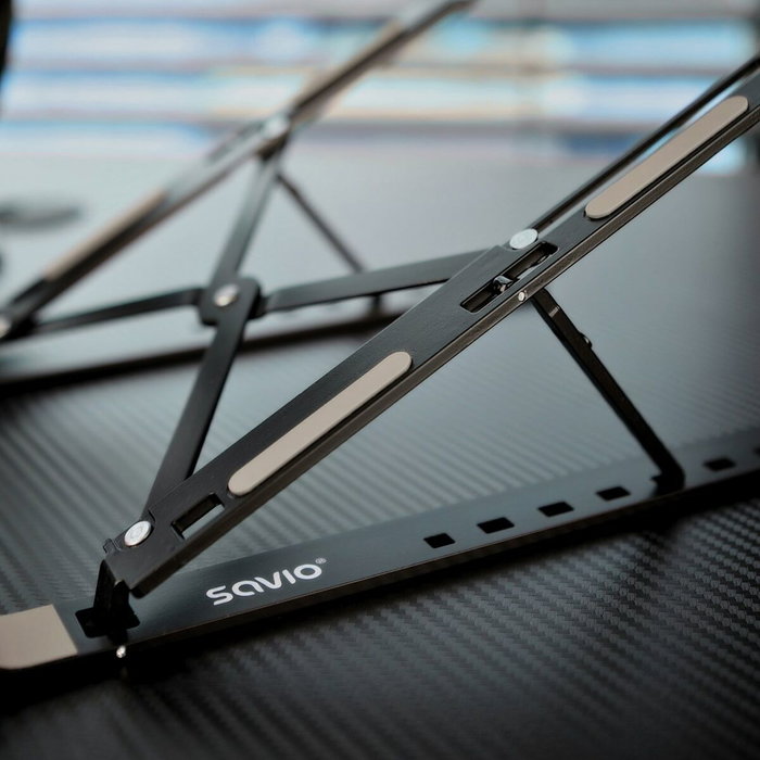 SAVIO Soporte Plegable de 18 pulgadas para Computadora Portátil y Tableta SAVIO Soporte Plegable de 18 pulgadas para Computadora Portátil y Tableta
