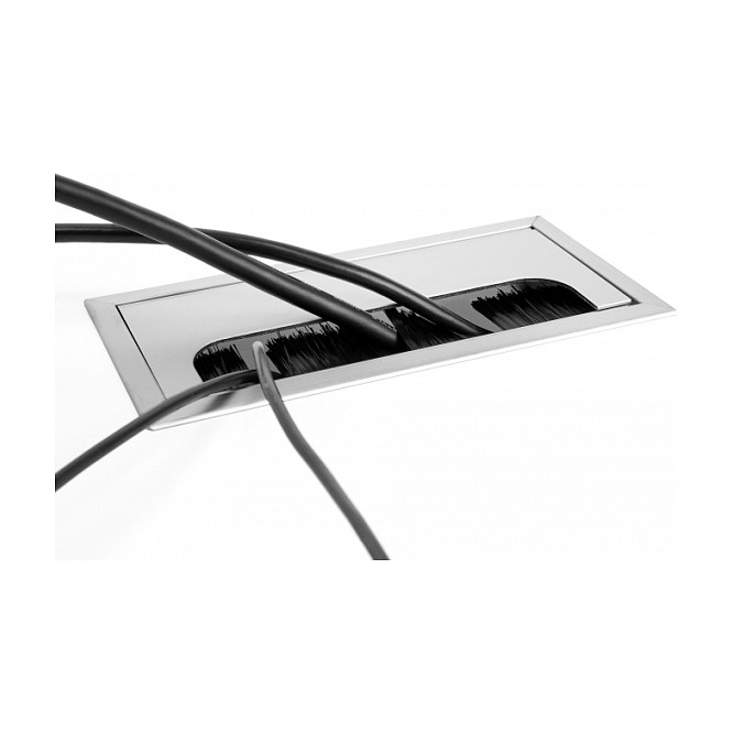 DeLOCK Pasacables para montaje en mesa con cepillo 160 x 80 x 28 mm plata