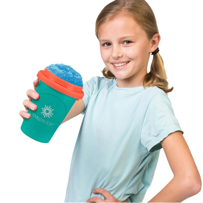 Bandai Chillfactor Vaso para granizado (1 unidad aleatoria) inevitablemente refrescante