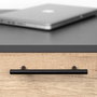 Emuca Lote de 10 tiradores para mueble Orlando, L252mm, intereje 192mm, Acero, Pintado negro