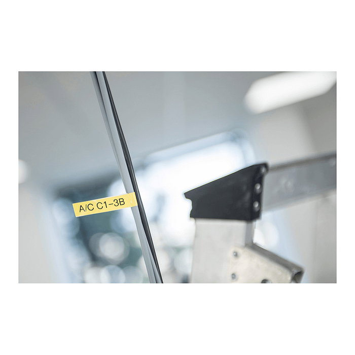 Brother PT-E110 Etiquetadora Portátil, Transferencia Térmica, QWERTY, Negro y Naranja, Incluye Cartucho, 9 Estilos de Fuente, 20 Idiomas, Hasta 12 mm de Ancho de Etiqueta