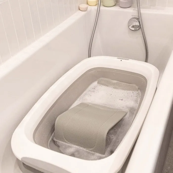 BEABA - Silla de Baño Ergonómica para Bebé Transat, Gris Terciopelo, Modelo BEA3384349204143