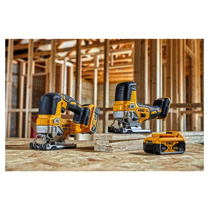 DeWALT Sierra de Calar DCS335N-XJ, Sin Batería, 2 kg