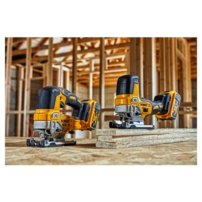 DeWALT Sierra de Calar DCS335N-XJ, Sin Batería, 2 kg