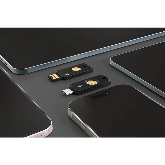 Kensington VeriMark NFC+ Llave de seguridad USB-C y NFC FIDO2 Nivel 2